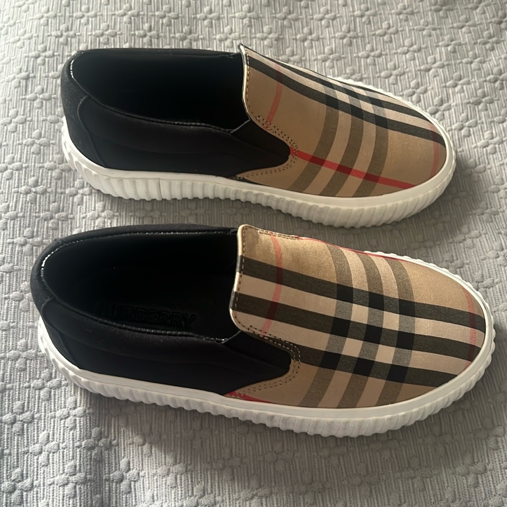 Burberry Slip on Sneakers NEW